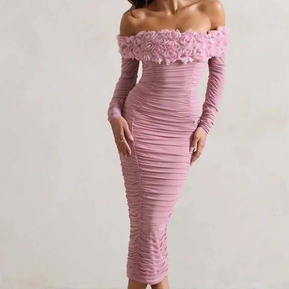 Club L London Off-Shoulder Pink Ruched Dress - Picture 4 of 4